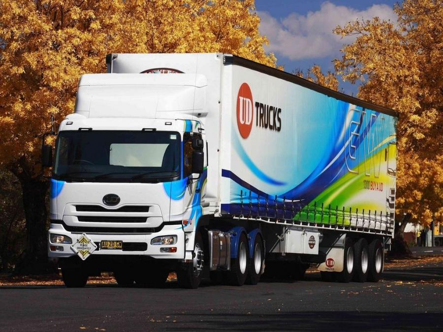  UD Trucks Quon GW Tractor 2010 года  (фото 2 из 6)
